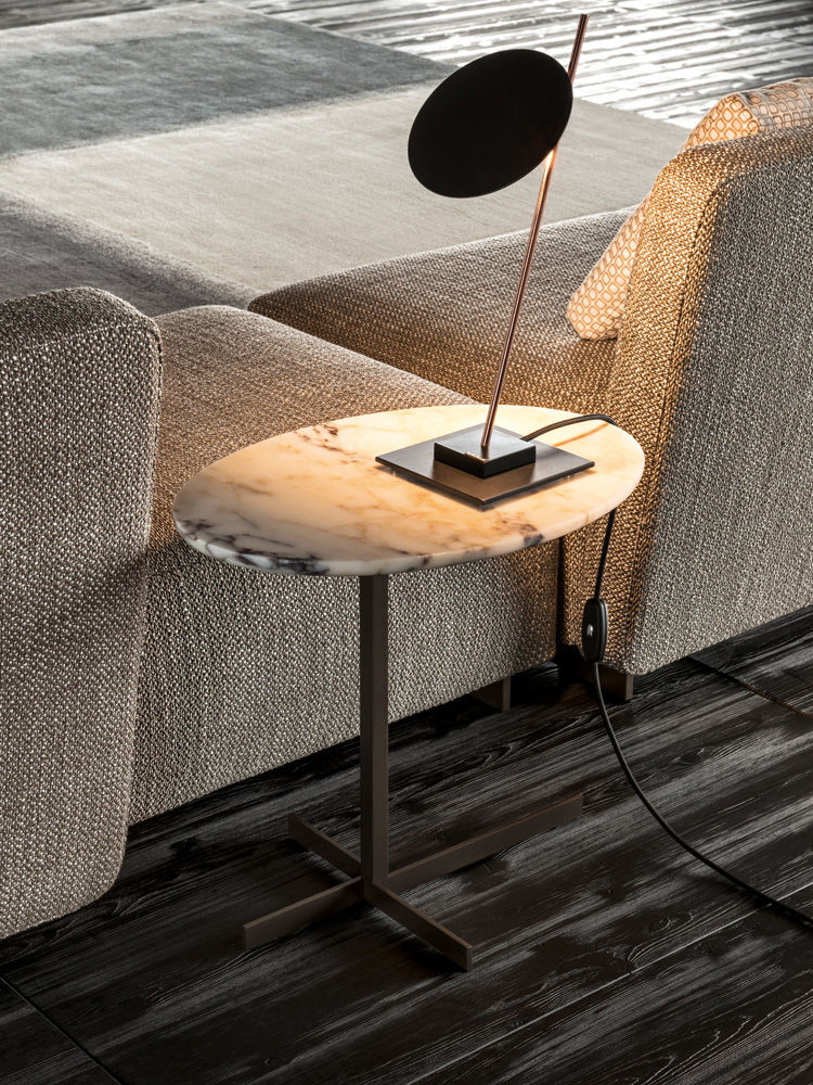 Minotti Журнальный столик Joy "Jut Out" от Minotti — в интерьере