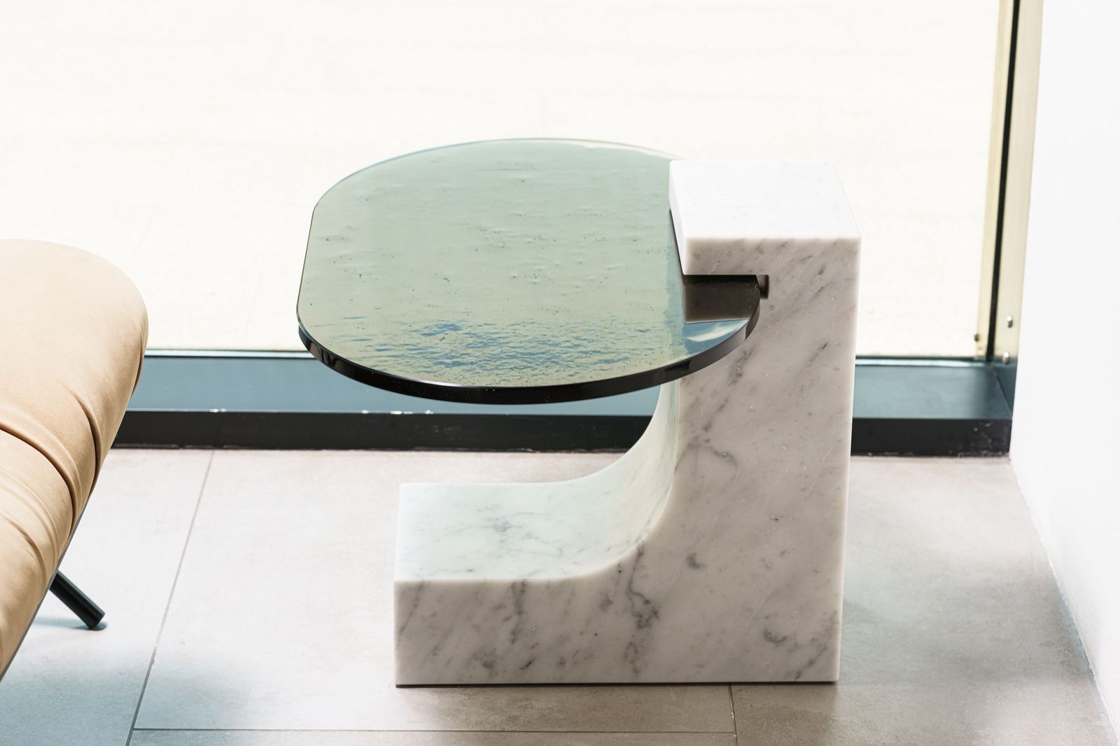 Baxter Журнальный столик Verre White matteGioia Marble от Baxter — в интерьере