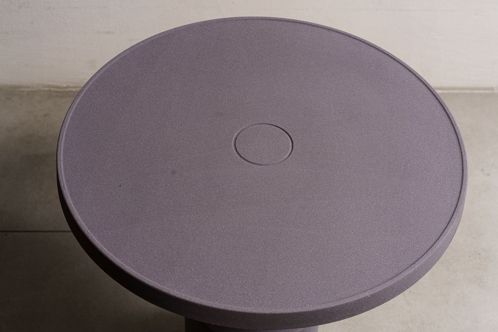 Baxter Журнальный столик Pilar Concrete Vintage Rose 50 от Baxter — в интерьере