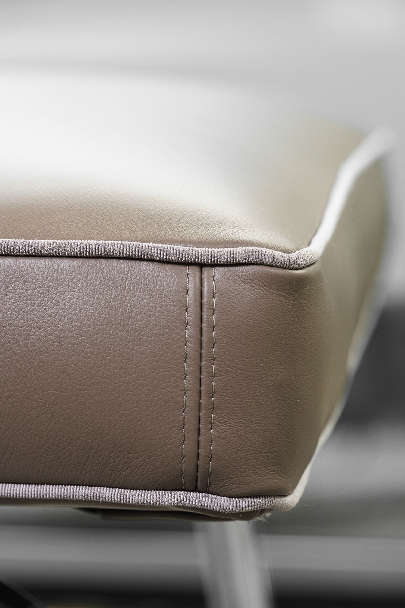 Flexform Кожаный шезлонг Ginger от Flexform — в интерьере