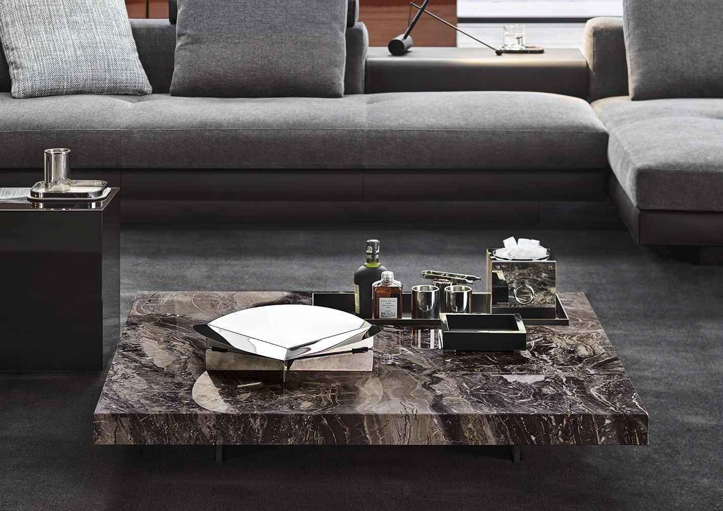 Minotti Журнальный столик Boteco от Minotti — в интерьере