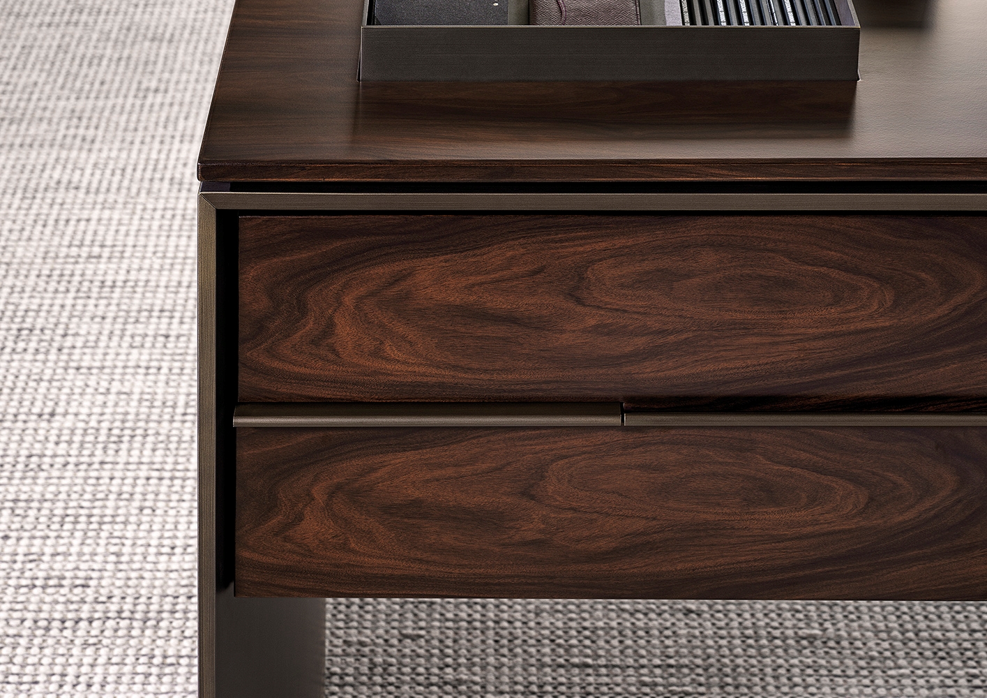Minotti Письменный стол Linha Studio от Minotti — в интерьере