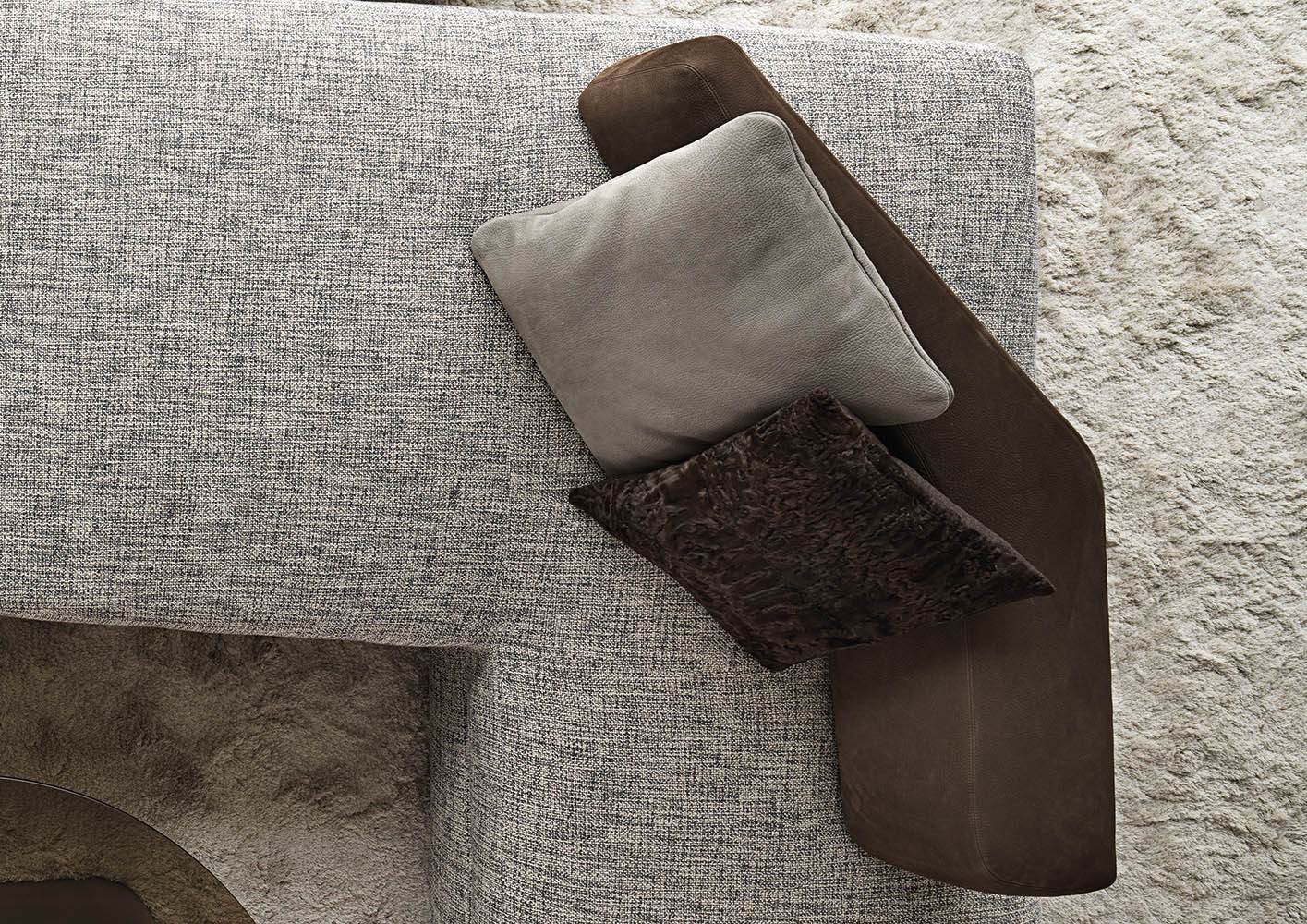 Minotti Подушка Teddy от Minotti — в интерьере