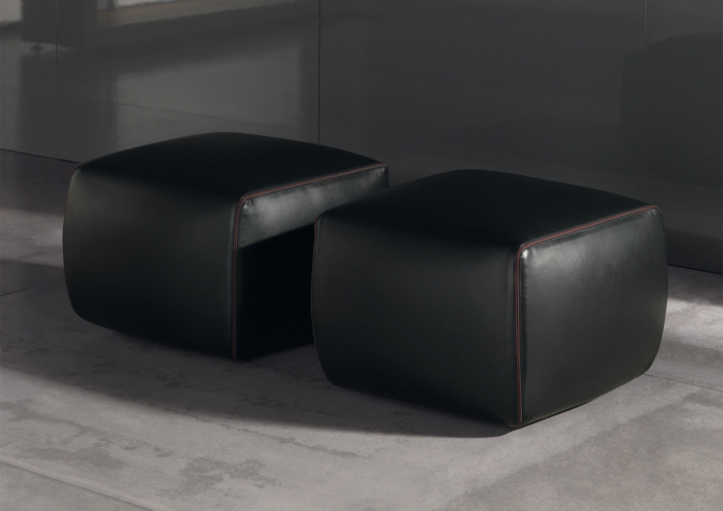 Minotti Пуф Botero от Minotti — в интерьере