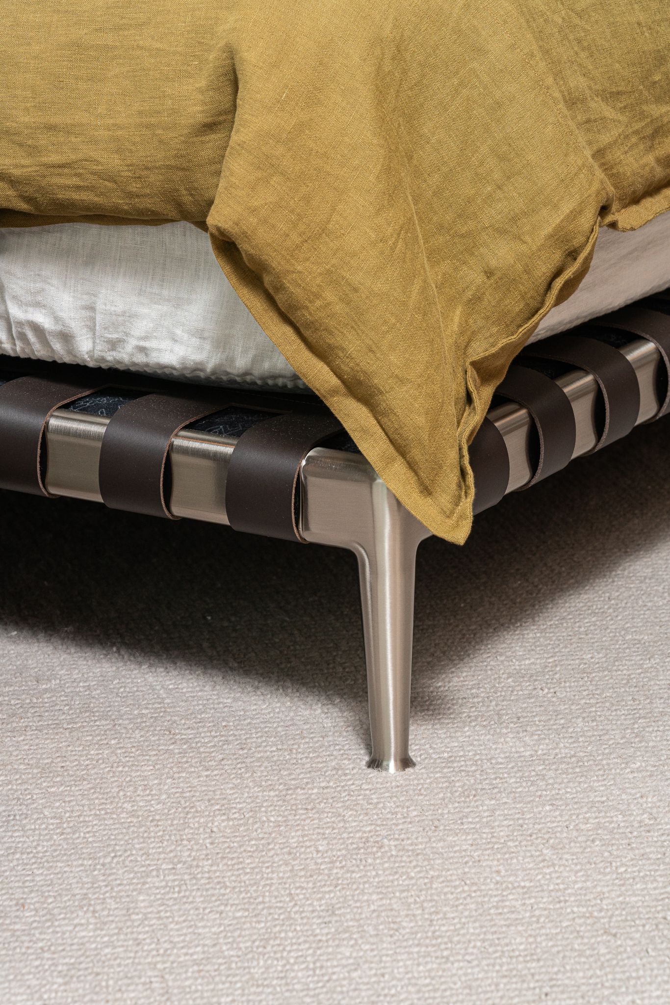 Flexform Кровать 180*200 Gregory от Flexform — в интерьере