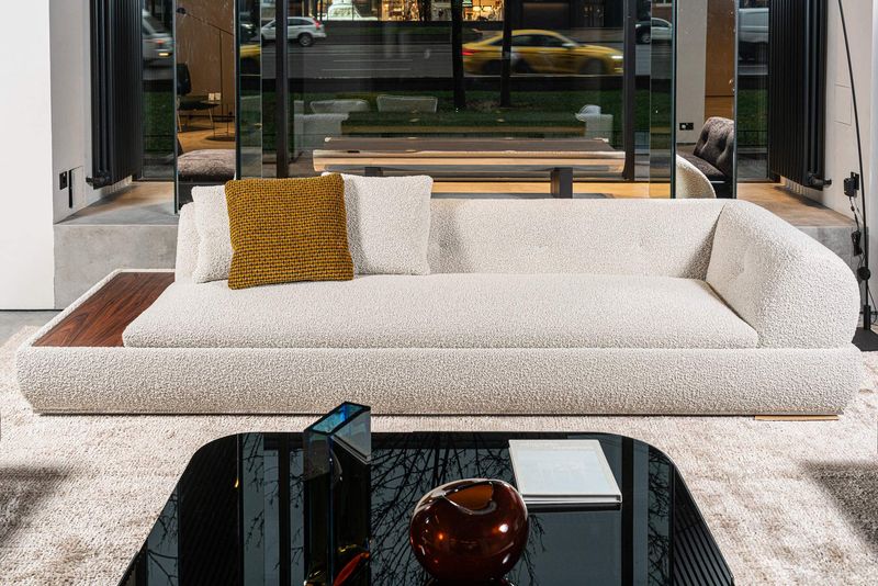 Minotti Диван со столиком Supermoon от Minotti — в интерьере