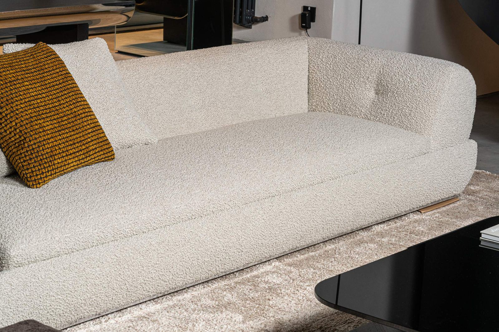 Minotti Диван со столиком Supermoon от Minotti — в интерьере