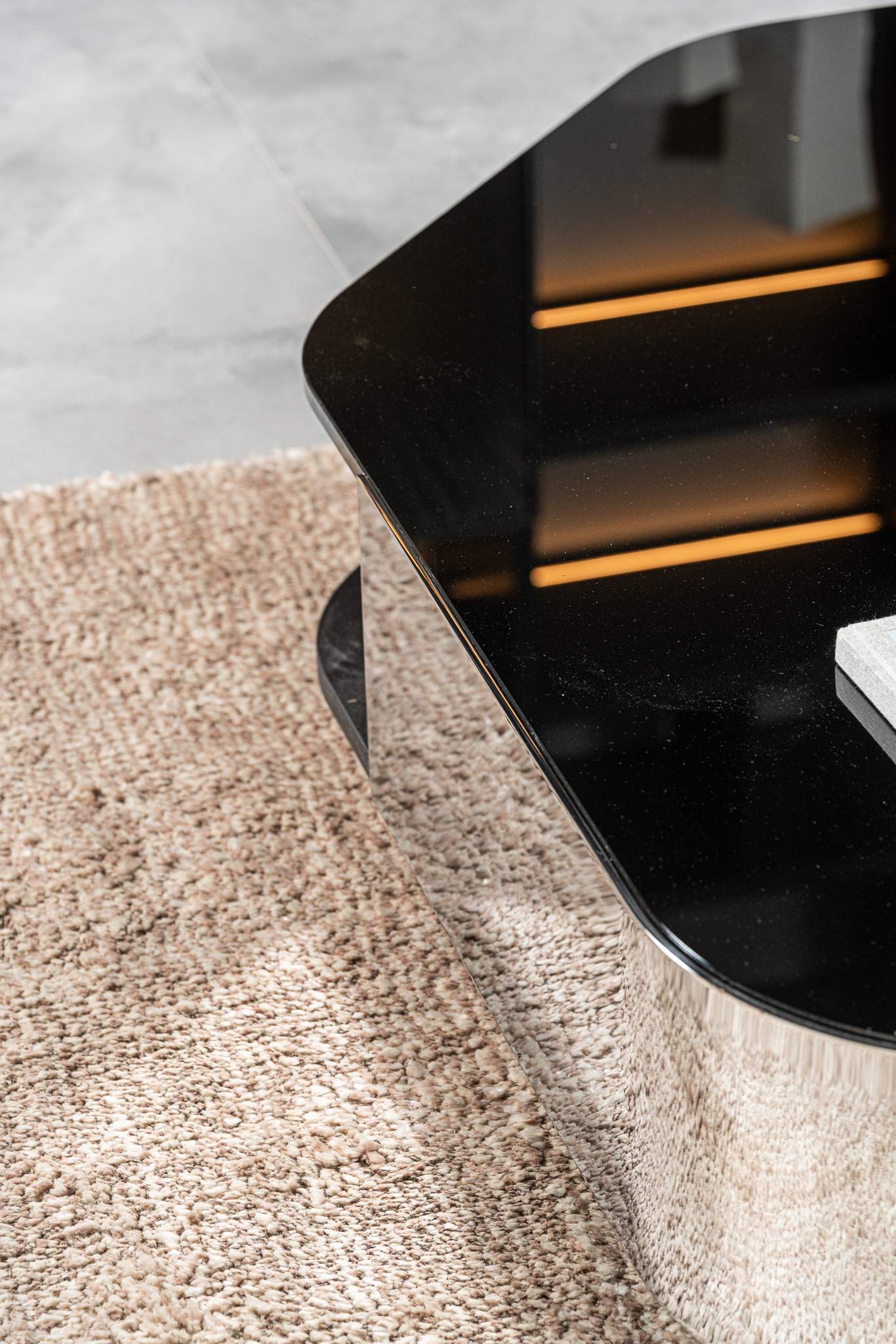 Minotti Журнальный столик Diagramma 130 от Minotti — в интерьере