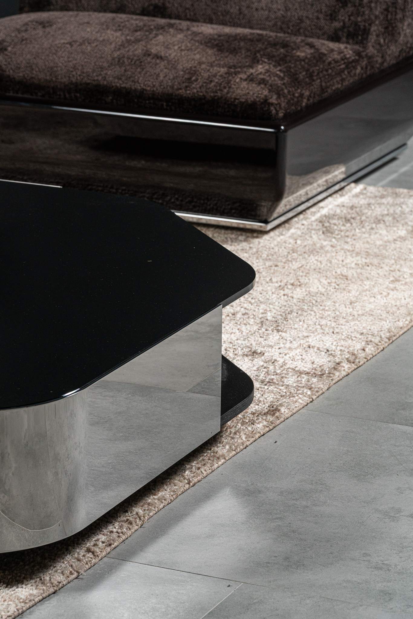 Minotti Журнальный столик Diagramma 130 от Minotti — в интерьере