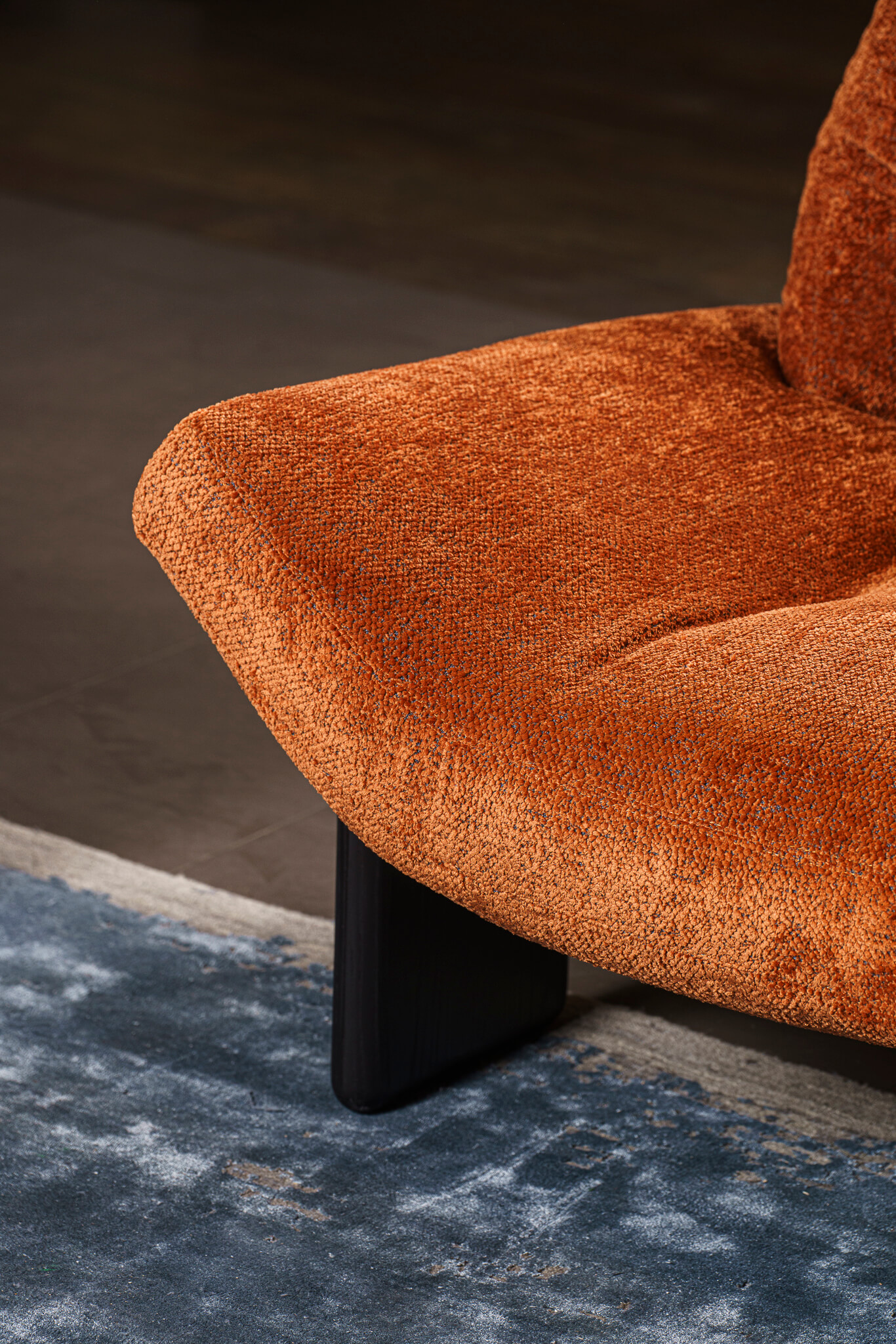 Minotti Кресло Emmi Teddy rame от Minotti — в интерьере