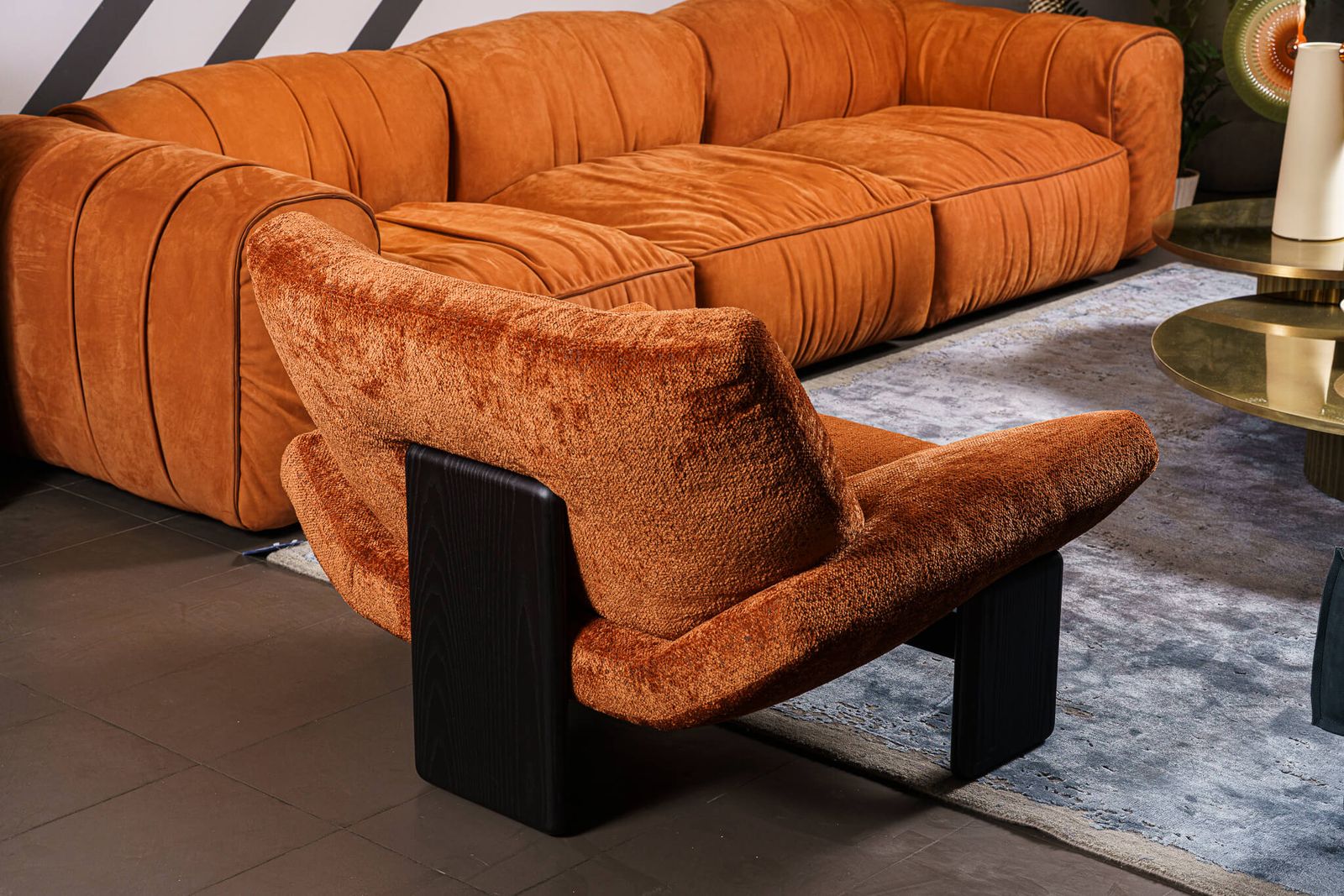 Minotti Кресло Emmi Teddy rame от Minotti — в интерьере