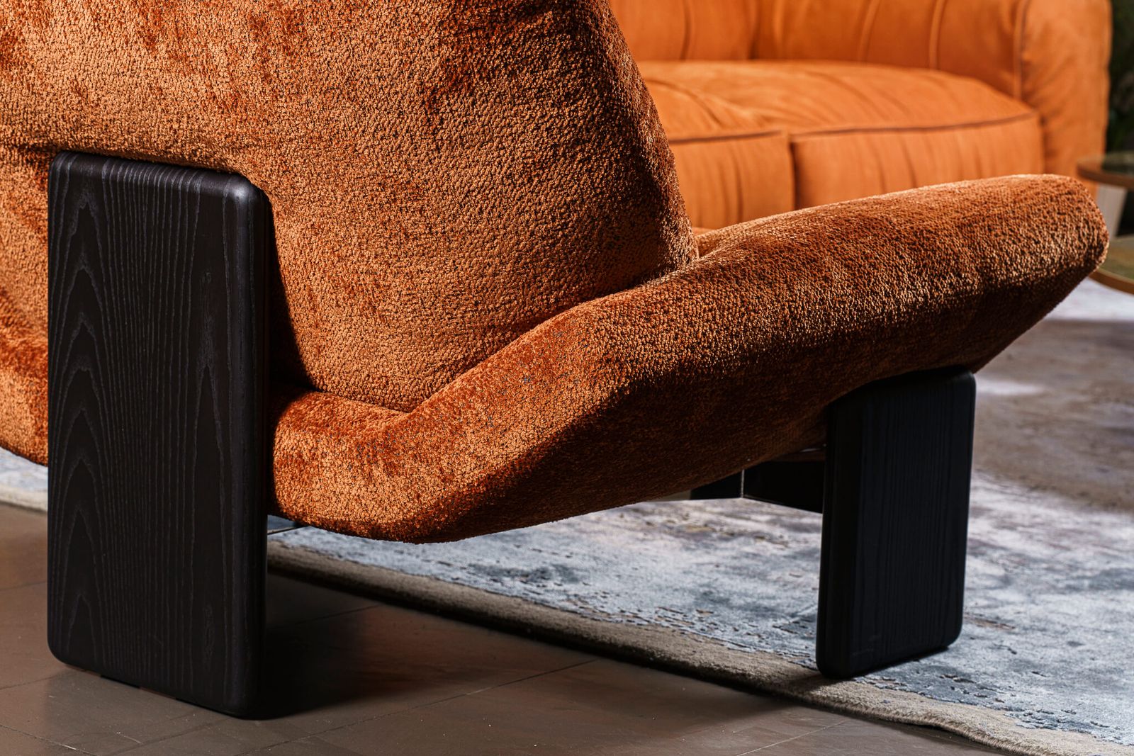 Minotti Кресло Emmi Teddy rame от Minotti — в интерьере