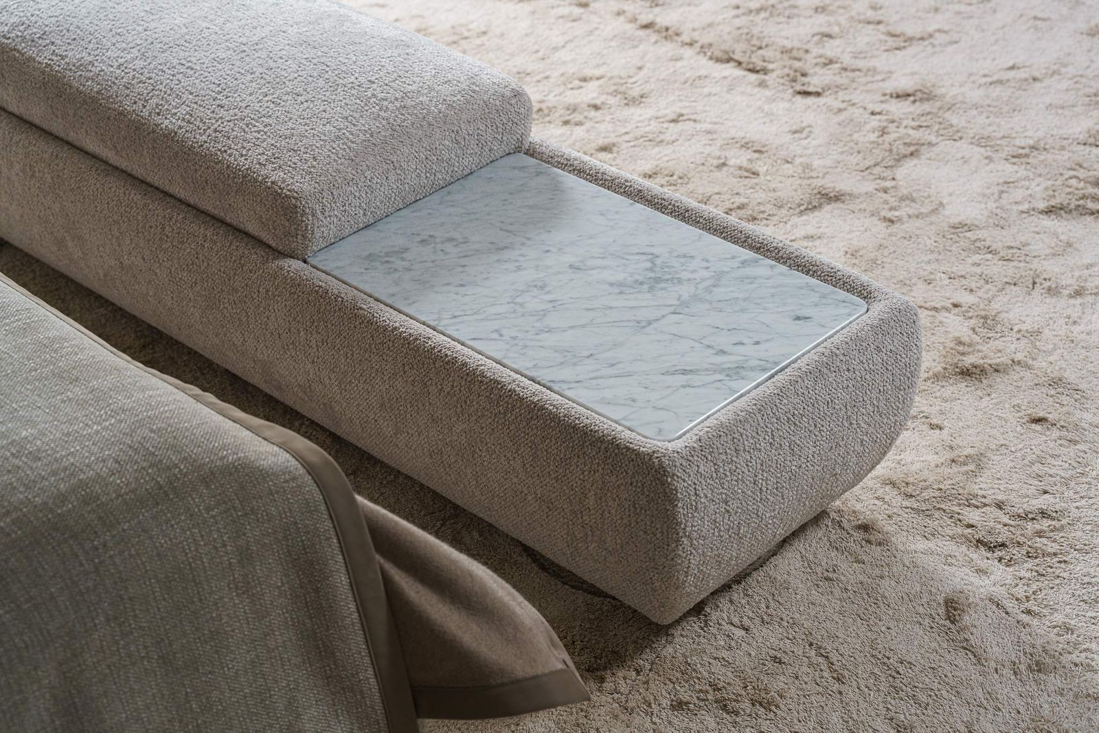 Minotti Банкетка Supermoon Teddy Sabbia от Minotti — в интерьере