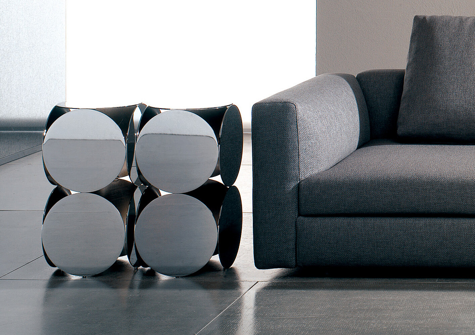 Minotti Журнальный столик Still Polished Chrome от Minotti — в интерьере
