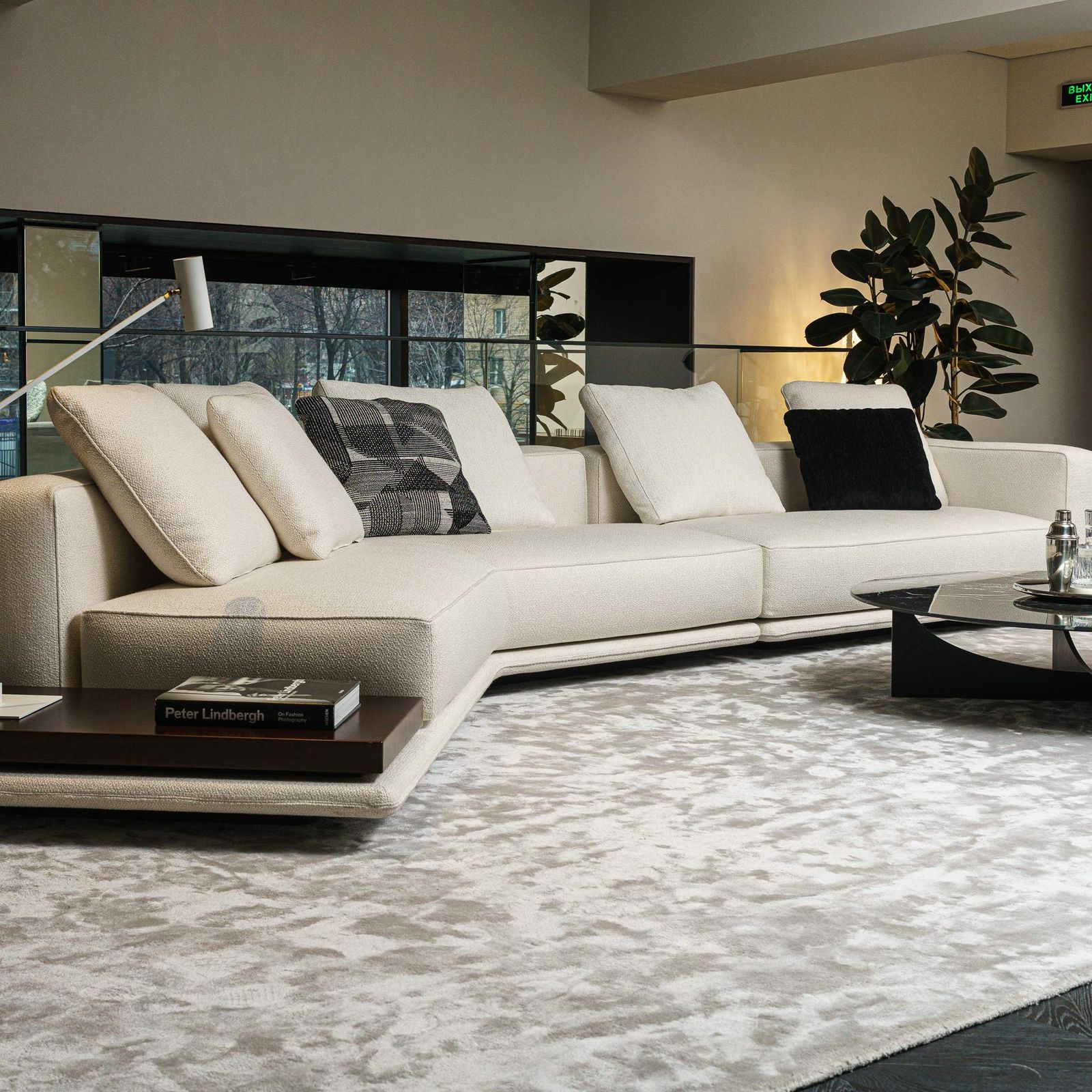 Minotti Диван двухмодульный Horizonte Tibet Naturale от Minotti — в интерьере