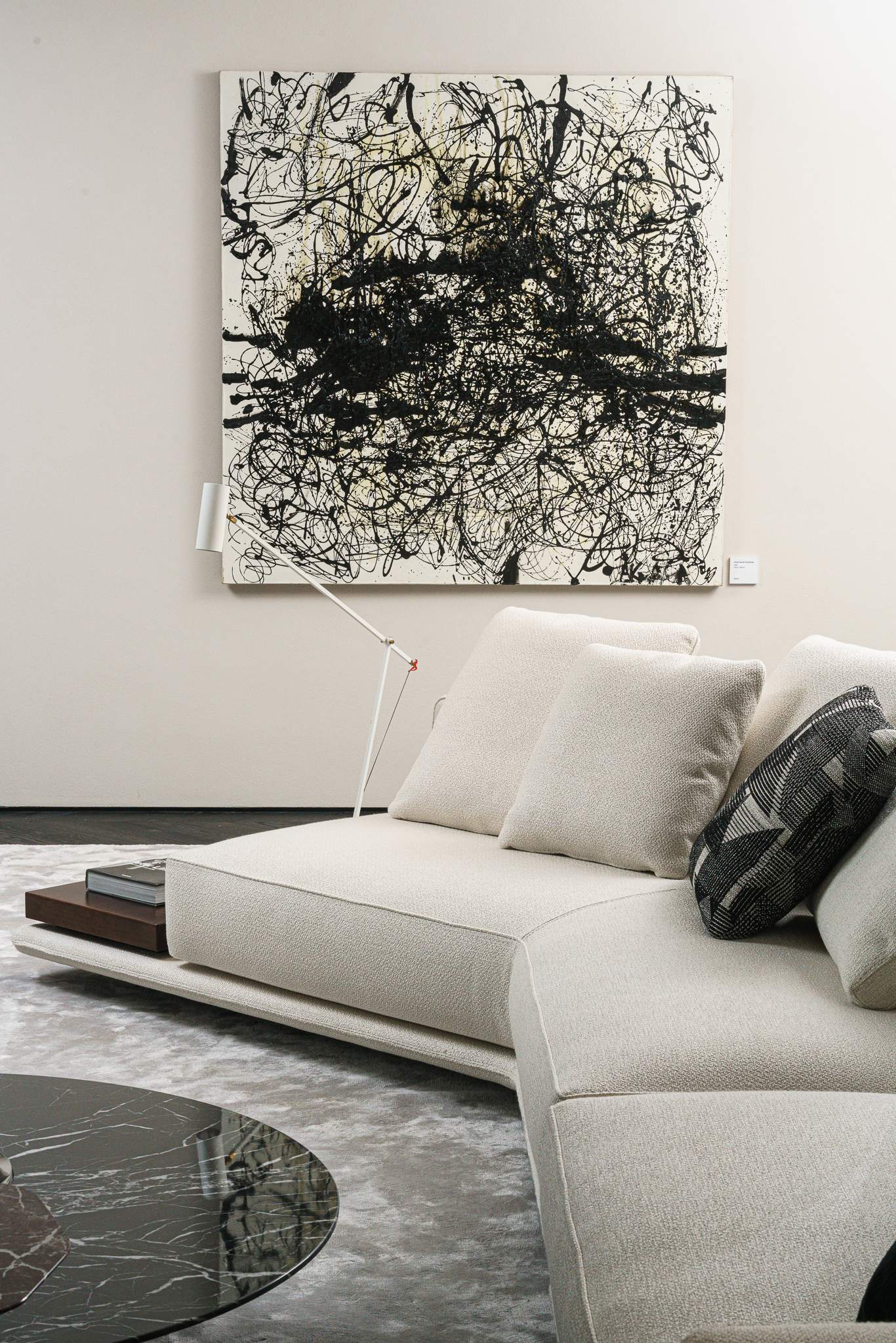 Minotti Диван двухмодульный Horizonte Tibet Naturale от Minotti — в интерьере