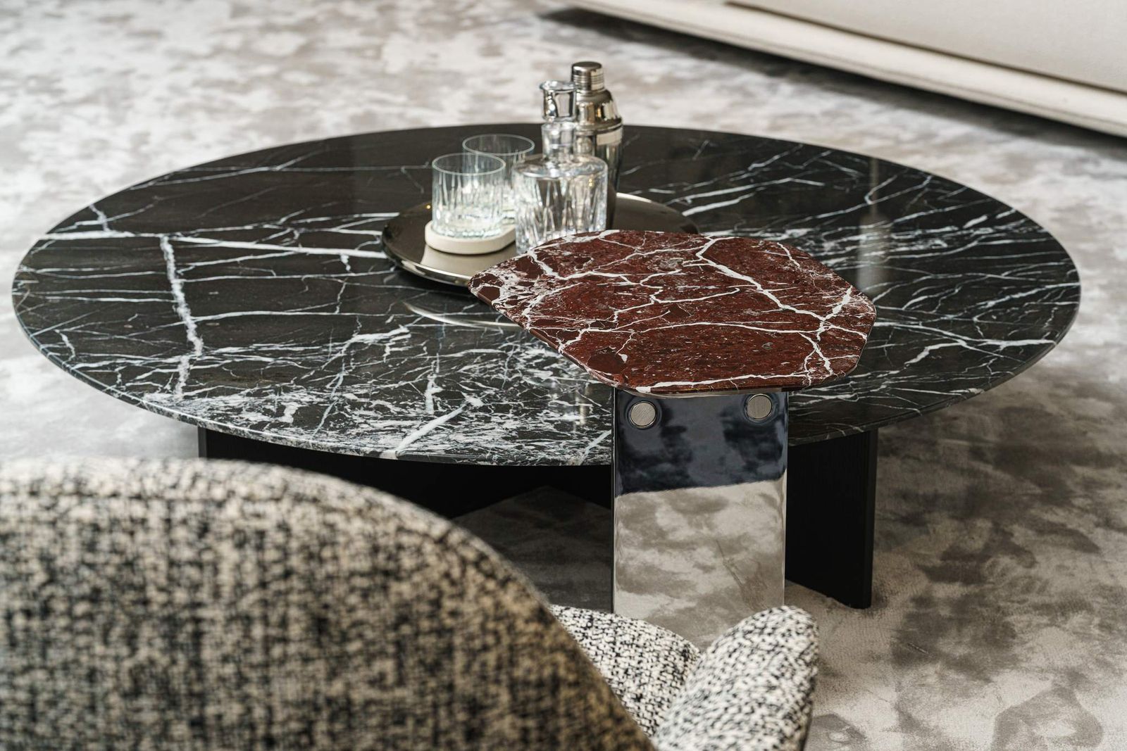 Minotti Журнальный столик Lido Round Black White marble от Minotti — в интерьере