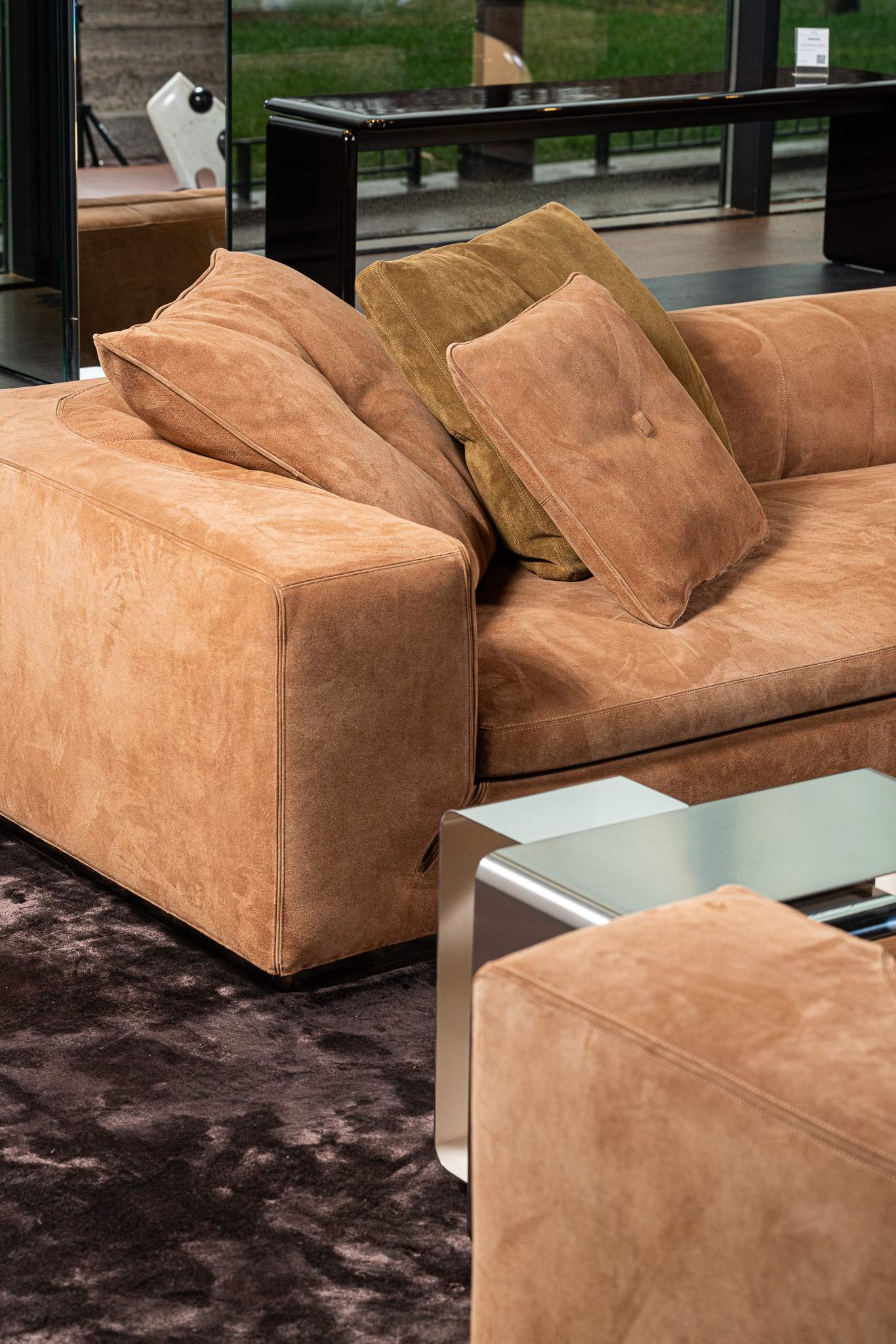 Minotti Большой модульный диван Riley от Minotti — в интерьере