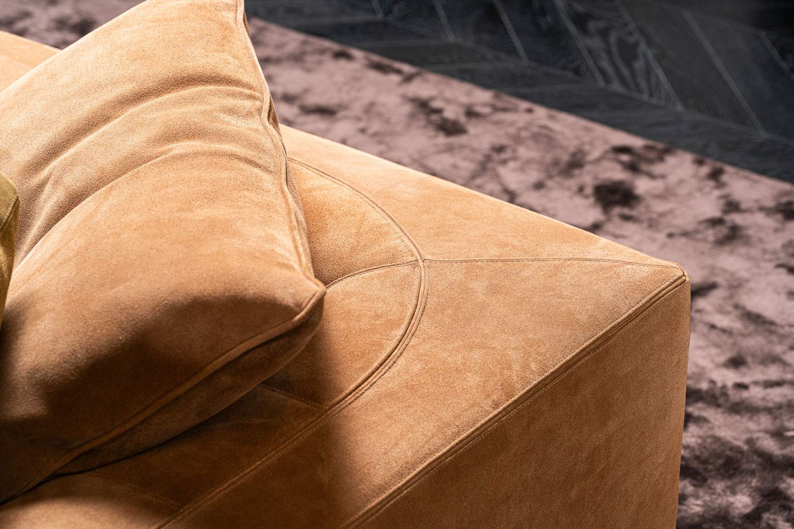Minotti Лежанка Riley от Minotti — в интерьере