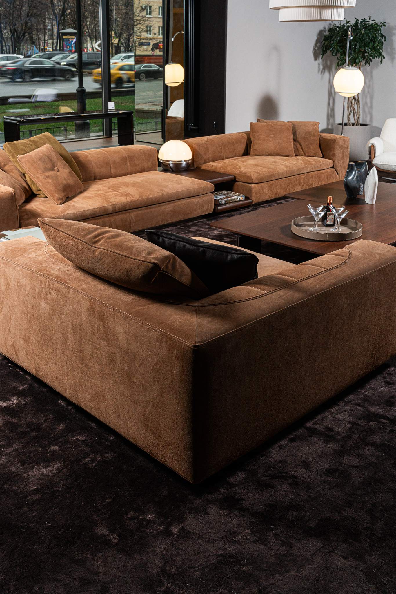 Minotti Лежанка Riley от Minotti — в интерьере