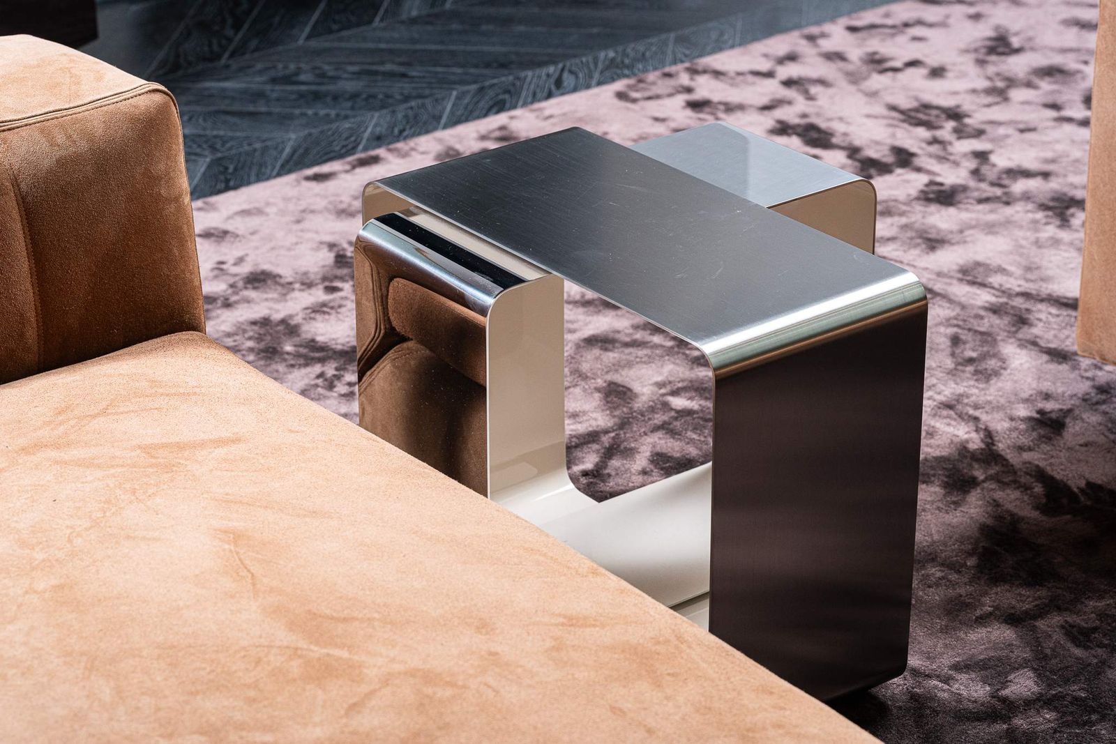 Minotti Журнальный столик Nastro Comb.B от Minotti — в интерьере