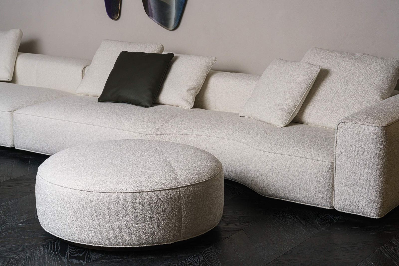 Minotti Двухмодульный диван Yves Feel Naturale DX от Minotti — в интерьере