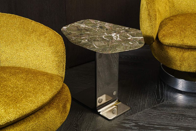 Minotti Журнальный столик Ethan Verde Lepanto/Chrome от Minotti — в интерьере