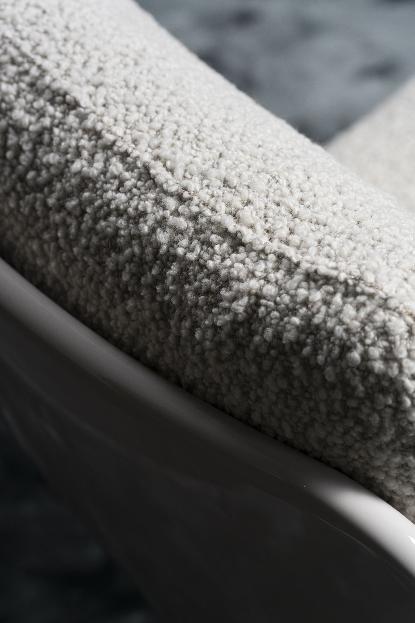 Minotti Кресло Pattie Sabbia/Warm grey от Minotti — в интерьере