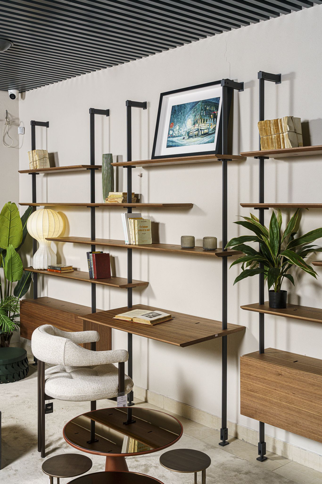 Cattelan Italia Стеллаж Airport Noce Canaletto от Cattelan Italia — в интерьере