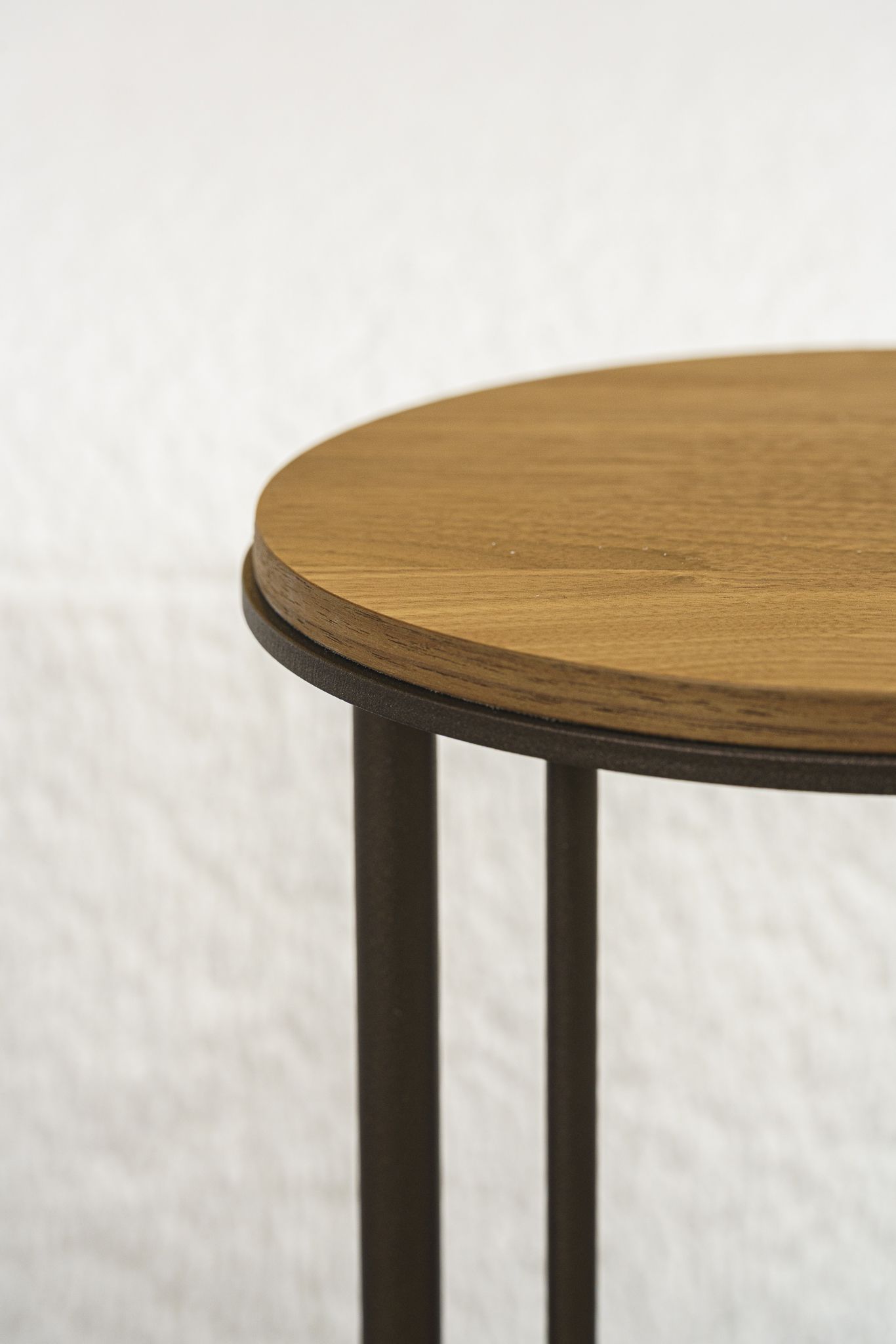 Cattelan Italia Журнальный столик Sting GFM18 Bronze/NC Walnut от Cattelan Italia — в интерьере