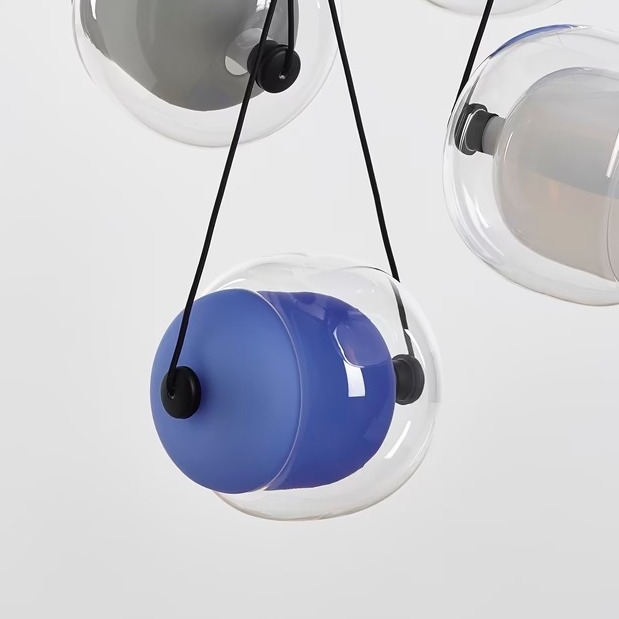 Brokis Подвесной светильник с дефектом Capsula transparent/Slight blue от Brokis — в интерьере