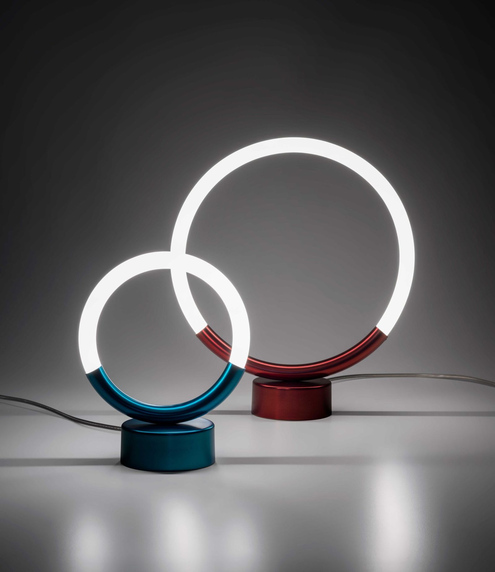 Italian Design Lighting (IDL) Настольная лампа Loop от Italian Design Lighting (IDL) — в интерьере