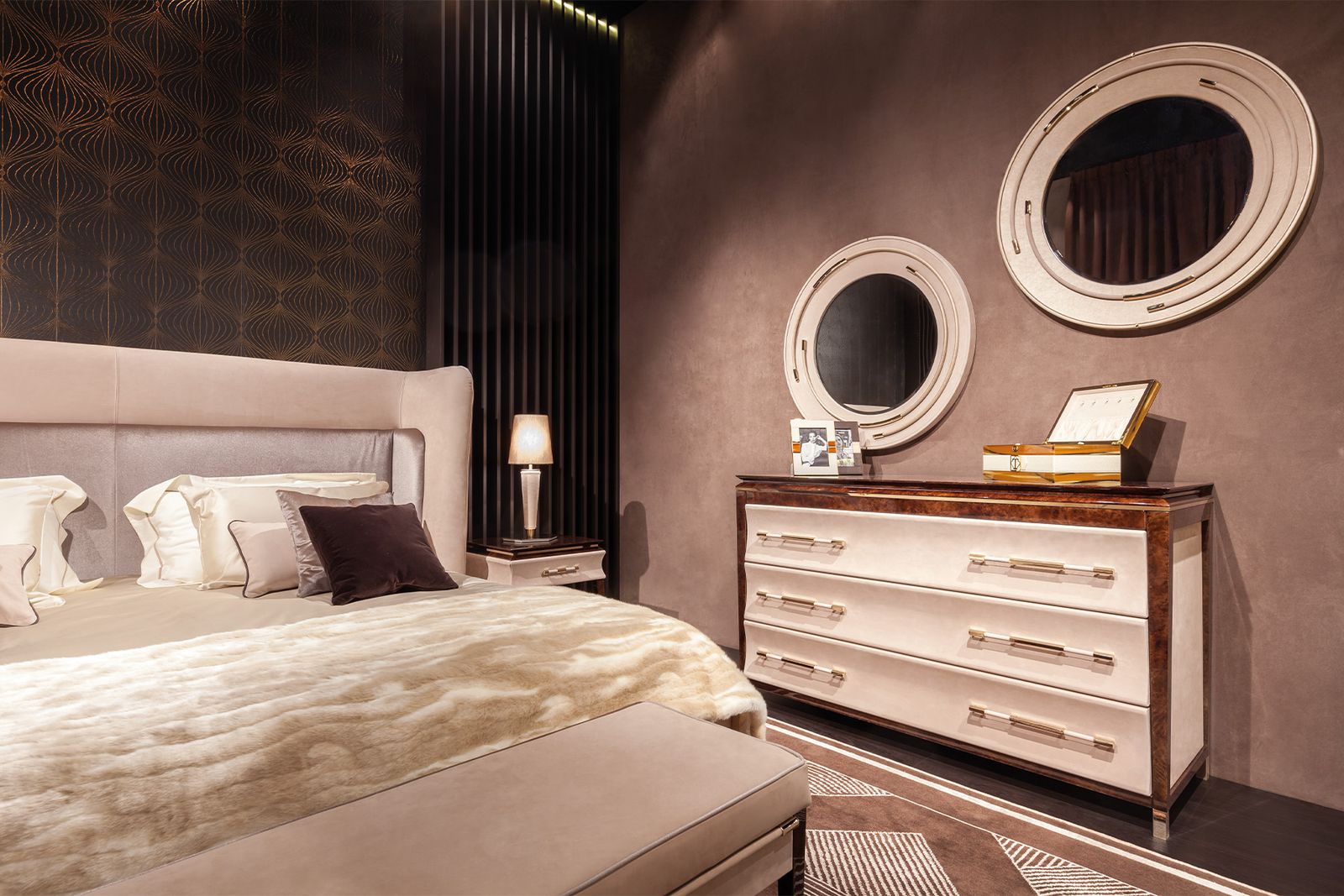Turri Spa Зеркало Noir Round от Turri Spa — в интерьере