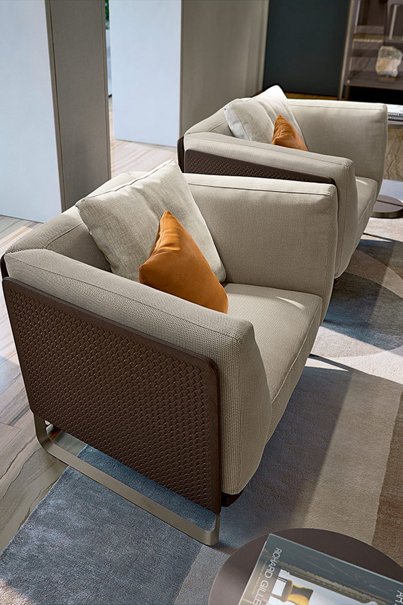 Turri Spa Кресло Milano Armchair от Turri Spa — в интерьере