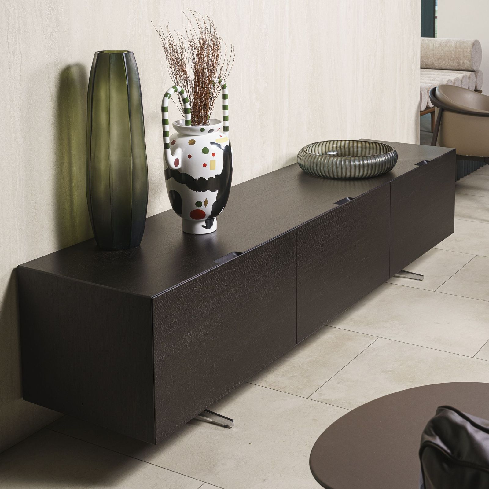 Flexform Комод Piuma aswood brown от Flexform — в интерьере