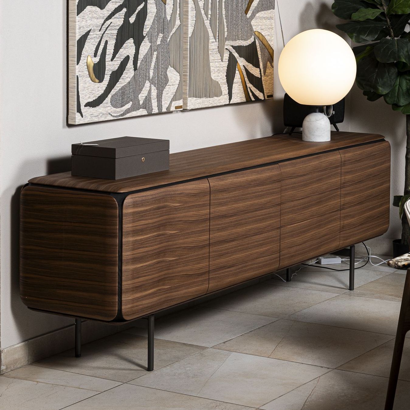 Porada Креденция Pebble Noce Canaletto от Porada — в интерьере