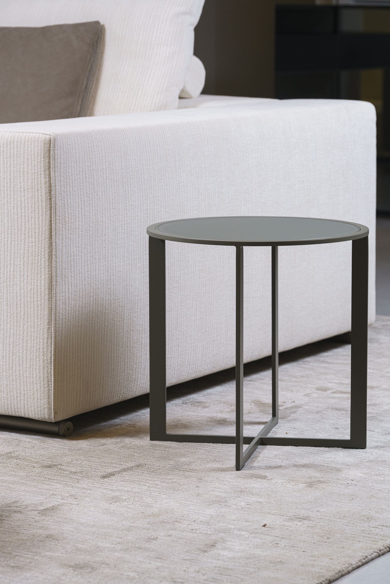 Rimadesio Журнальный столик Rialto Grigio artico от Rimadesio — в интерьере