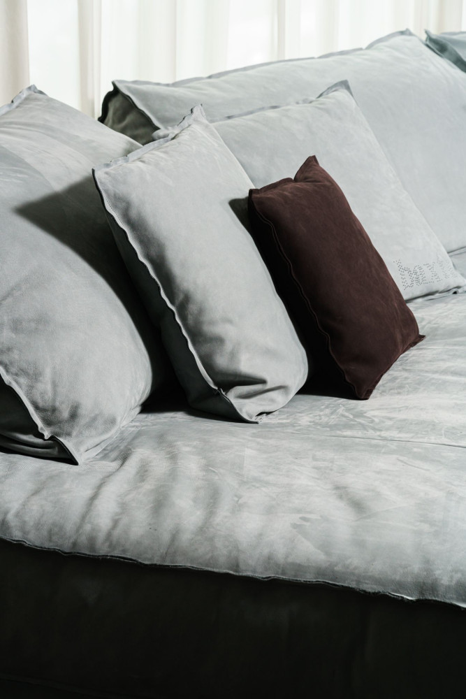 Baxter Двухмодульный диван Budapest Soft Bo.Hemian Siberia от Baxter — в интерьере