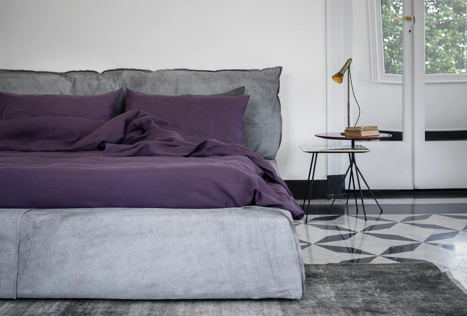 Baxter Кровать Paris Slim 180 Kashmir Ciment от Baxter — в интерьере