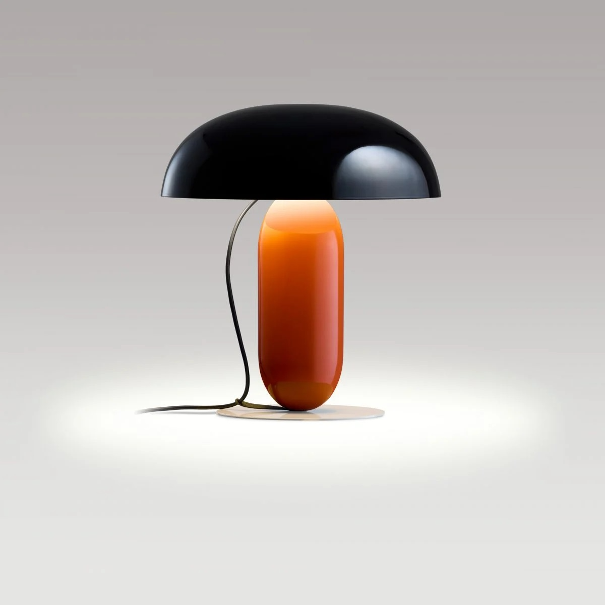 Marset Настольная лампа Gambosa Black orange от Marset — в интерьере