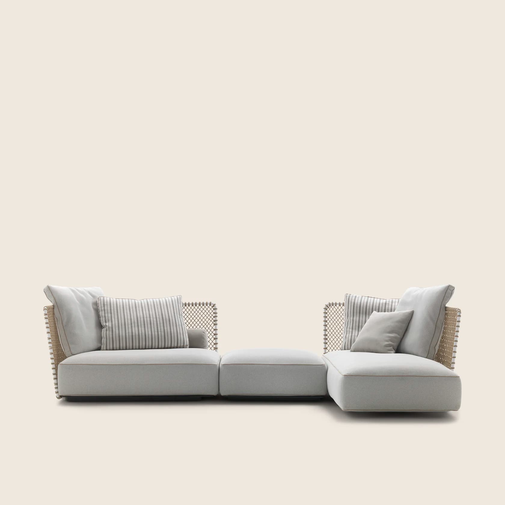 Flexform Уличный угловой диван Oasis от Flexform — в интерьере