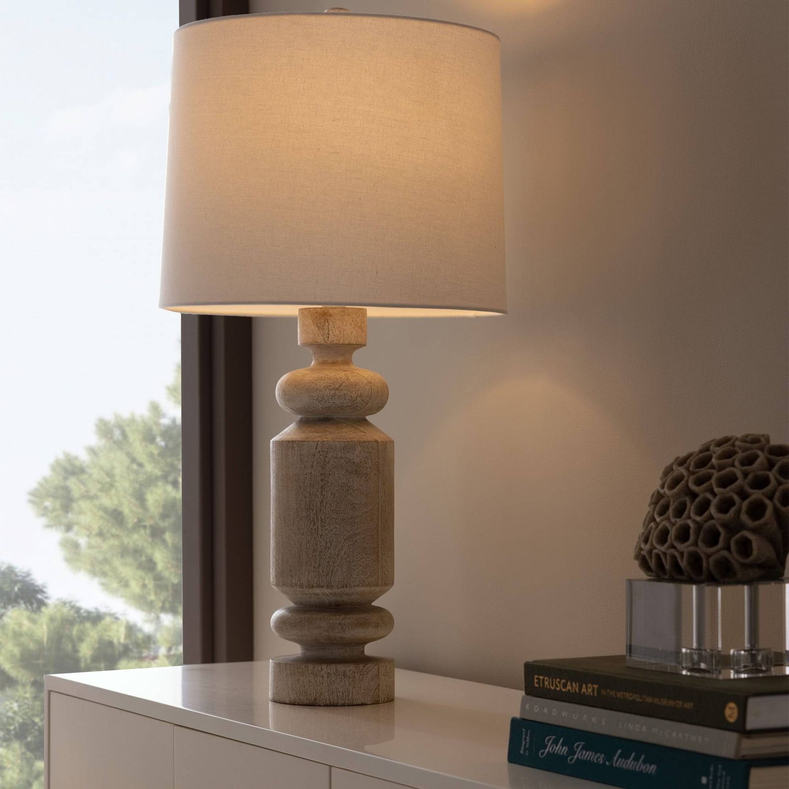 Arteriors Настольная лампа Woodrow от Arteriors — в интерьере