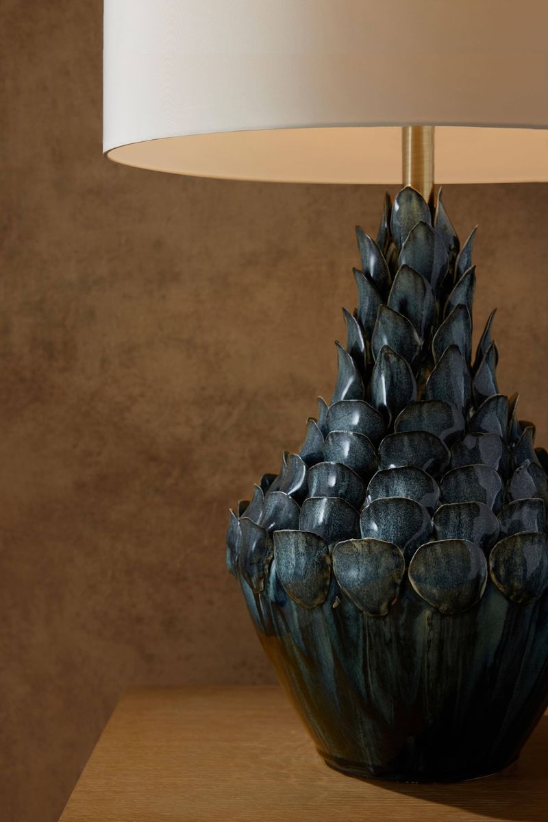 Arteriors Настольная лампа Aegon от Arteriors — в интерьере
