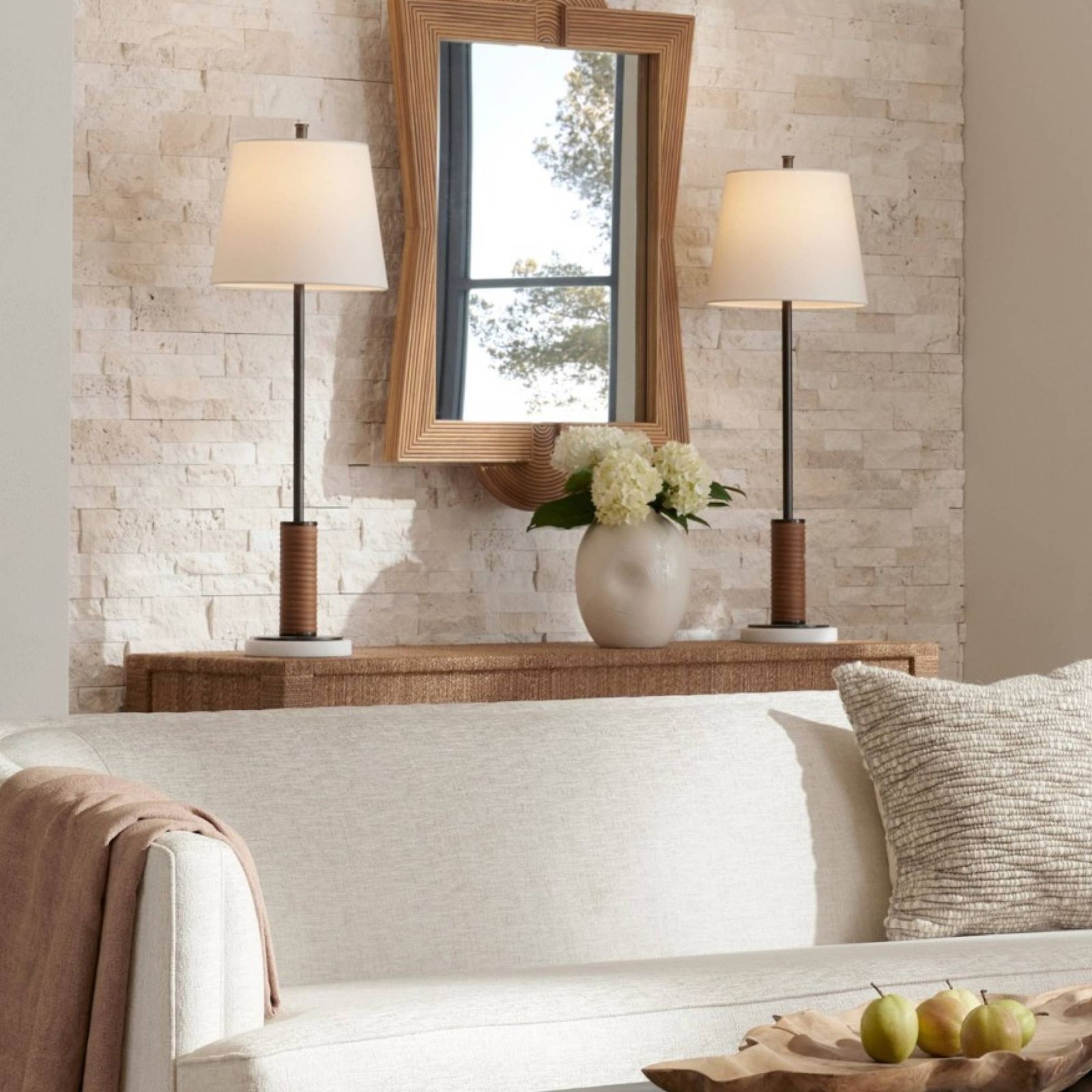 Arteriors Настольная лампа Conway от Arteriors — в интерьере