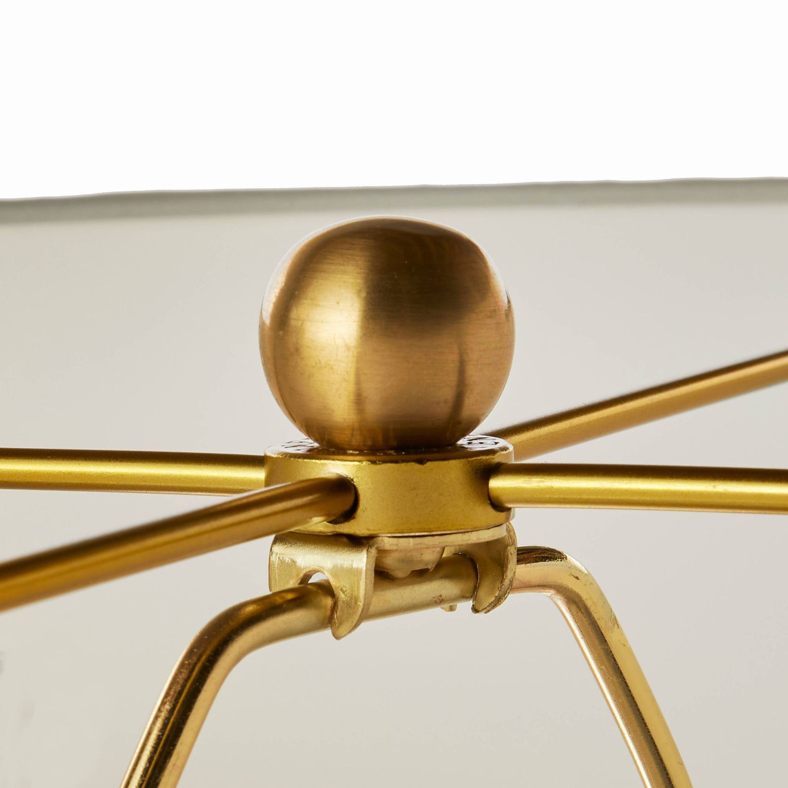 Arteriors Настольная лампа Drifter от Arteriors — в интерьере