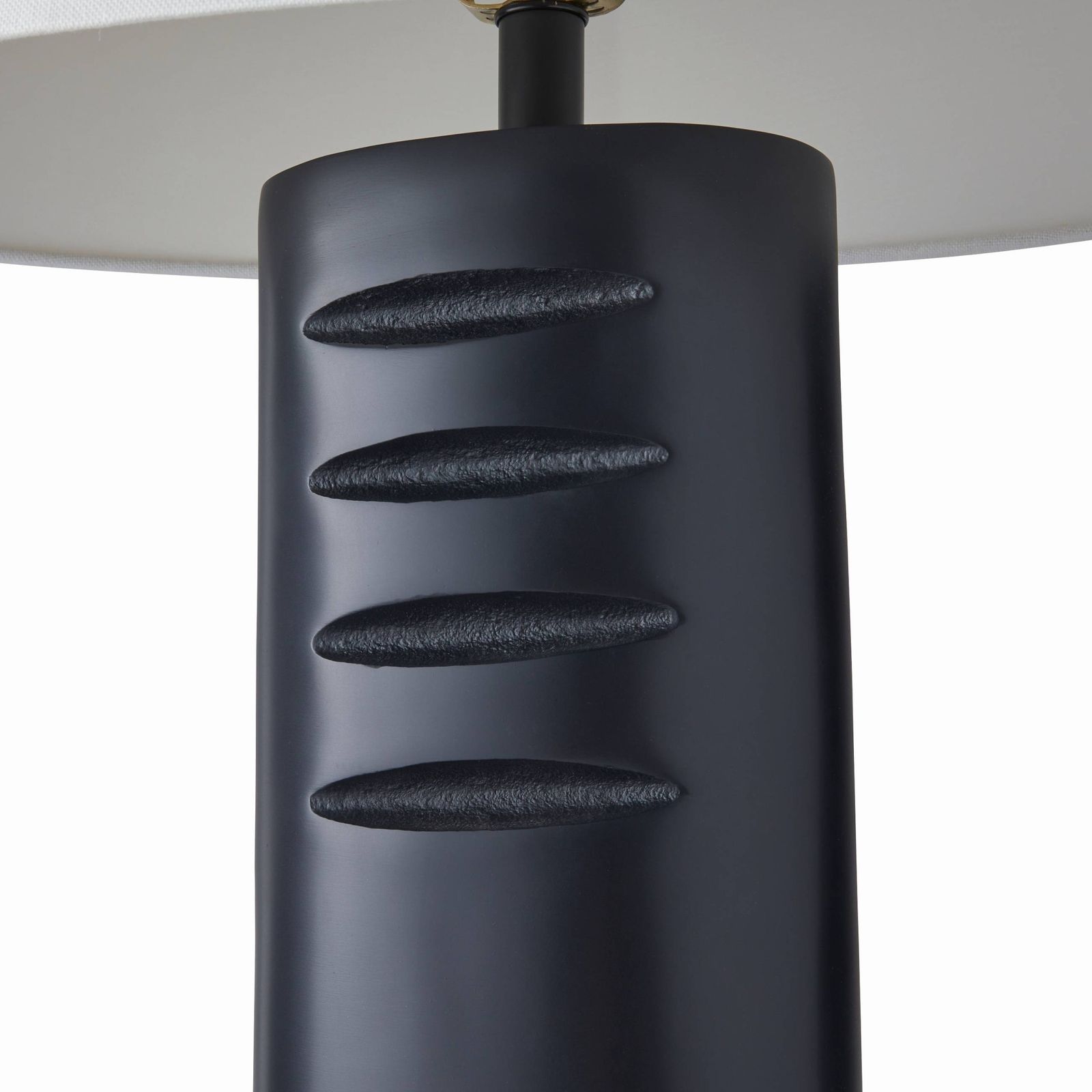 Arteriors Настольная лампа Darth от Arteriors — в интерьере