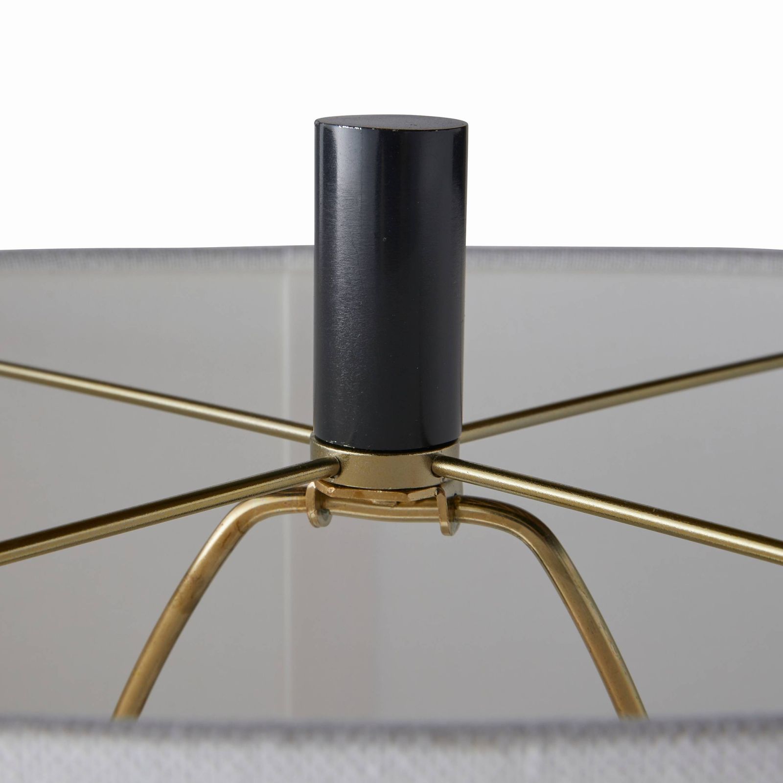 Arteriors Настольная лампа Darth от Arteriors — в интерьере