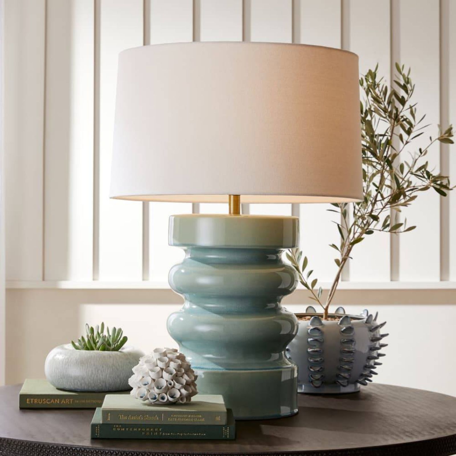 Arteriors Настольная лампа Katrina от Arteriors — в интерьере