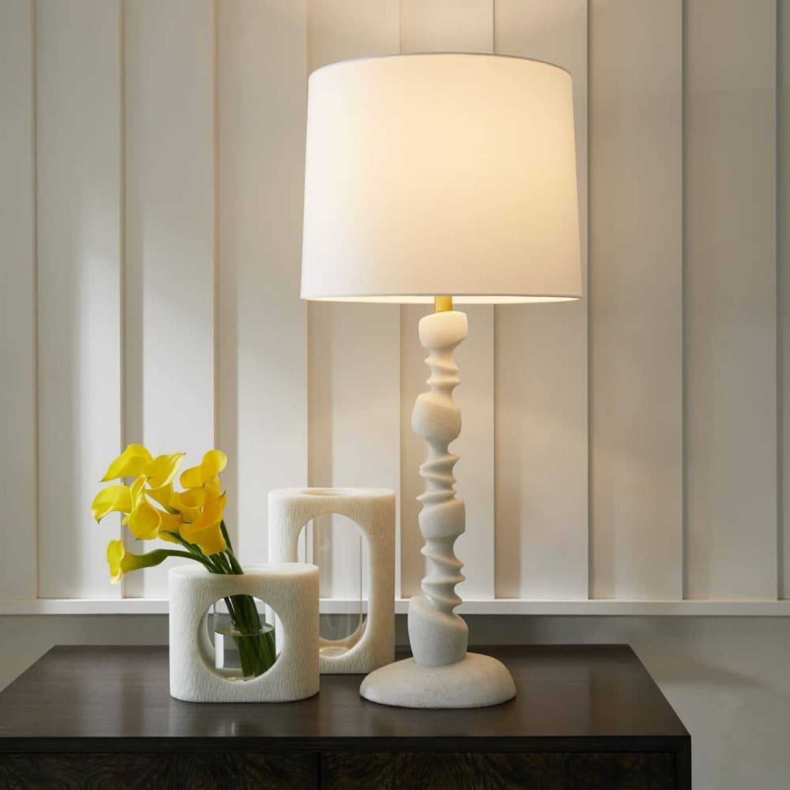 Arteriors Настольная лампа Kashmir от Arteriors — в интерьере