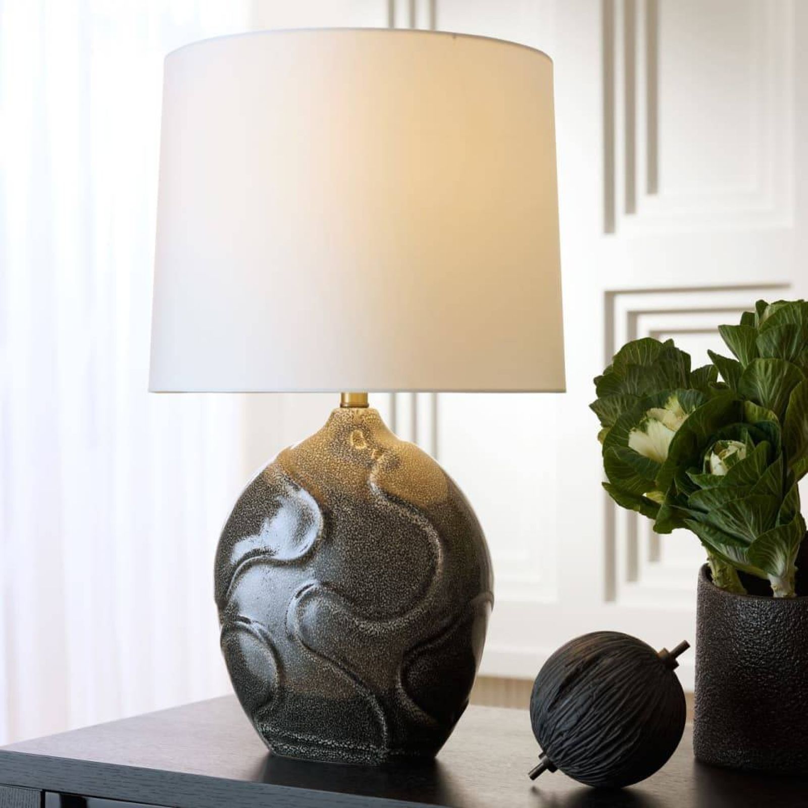 Arteriors Настольная лампа Ismay от Arteriors — в интерьере